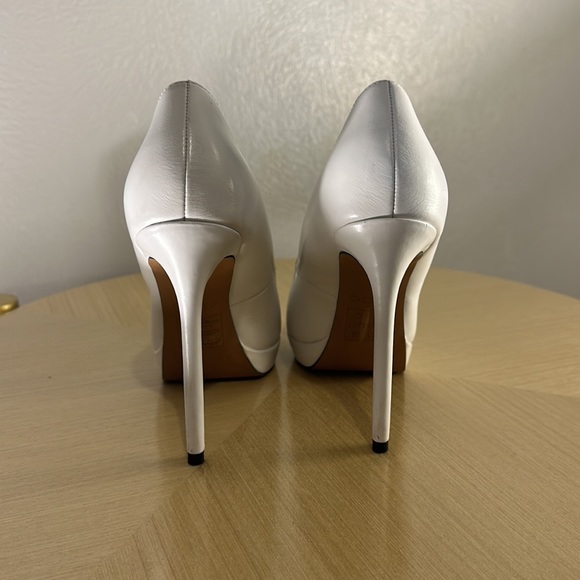 White Aldo Laila stiletto pumps size 6 - Picture 3 of 5